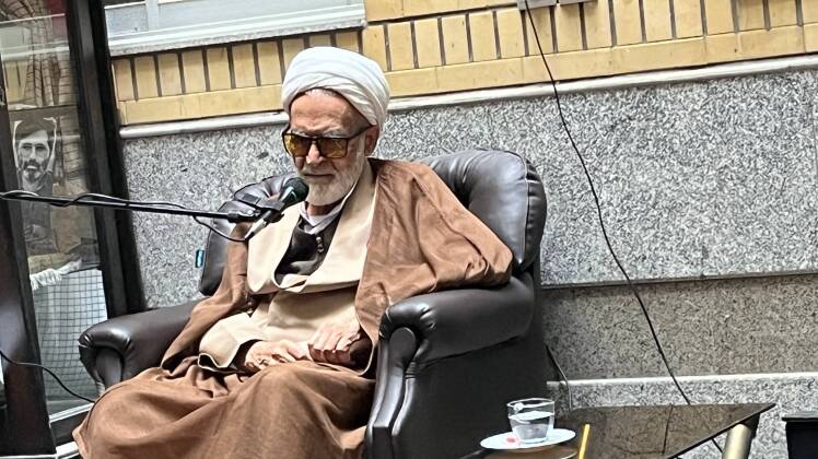 جلسه اخلاق با استاد معظّم حضرت آیت الله مجاهدی از شاگردان آیت الله سعادت پرور (ره)
