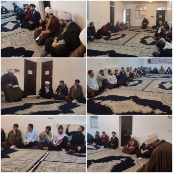 جلسه طلاب سطح مدرسه فقهی امام رضا علیه السلام با معاونین مدرسه