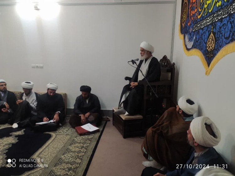 جلسه بررسی اتفاقات اخیر منطقه با حضور حضرت آیت الله کعبی (دام عزه)